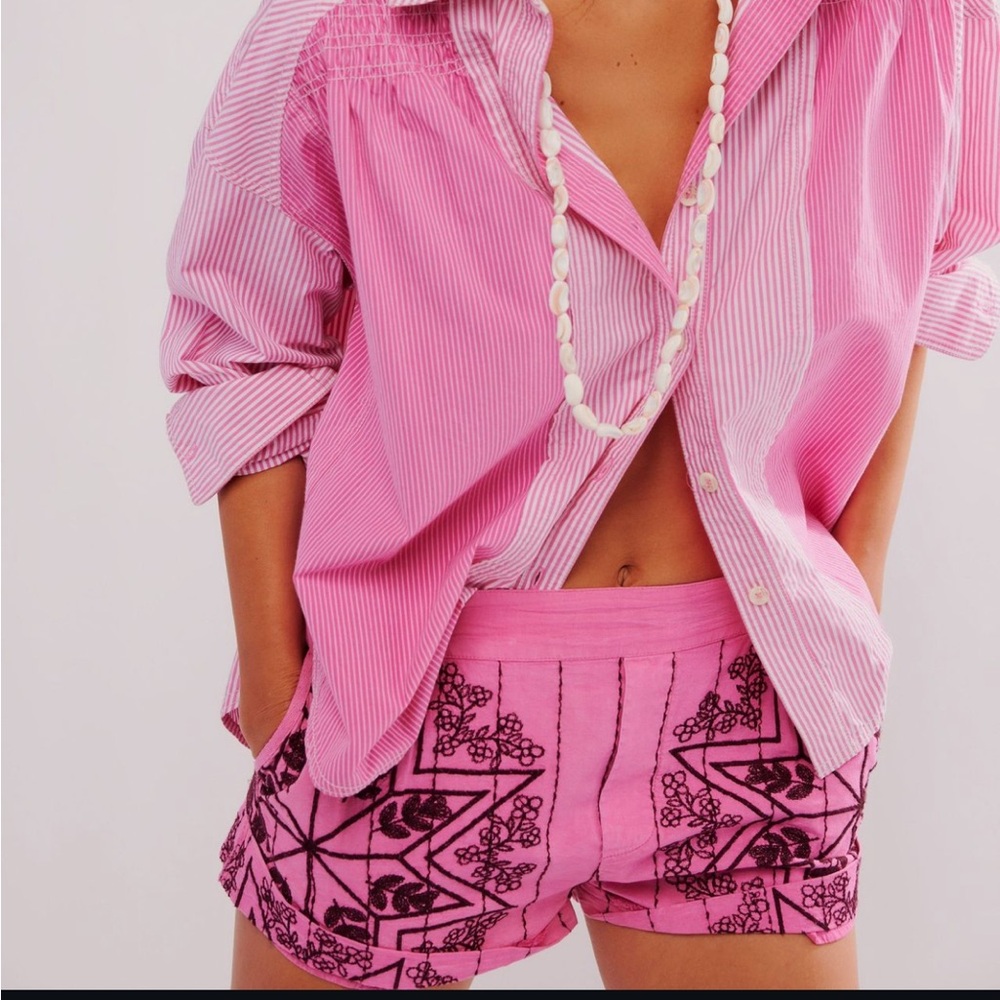 New Free People Pink Embroidered Westover Cuffed Boho Festival Shorts sz S